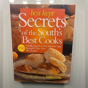 Best Kept Secrets of the South's Best Cooks: Southern Living ISBN 0-8487-2814-9